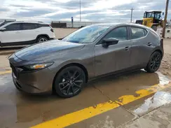 JM1BPAKM1S1753270 2025 MAZDA 3