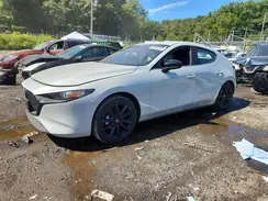 JM1BPAKM1S1758016 2025 MAZDA 3