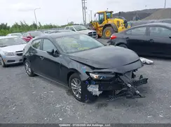 JM1BPAKM1S1778041 2025 MAZDA 3