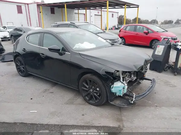 JM1BPAKM2R1716321 2024 MAZDA 3 - Image 1