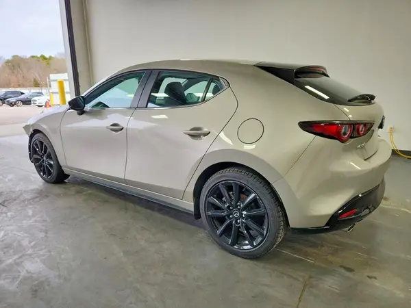 JM1BPAKM2R1722135 2024 MAZDA 3 - Image 2