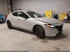 JM1BPAKM3R1712472 2024 MAZDA 3