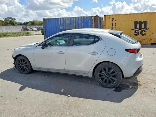 JM1BPAKM3R1715002 2024 MAZDA 3 - Image 2