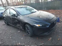 JM1BPAKM3S1753481 2025 MAZDA 3