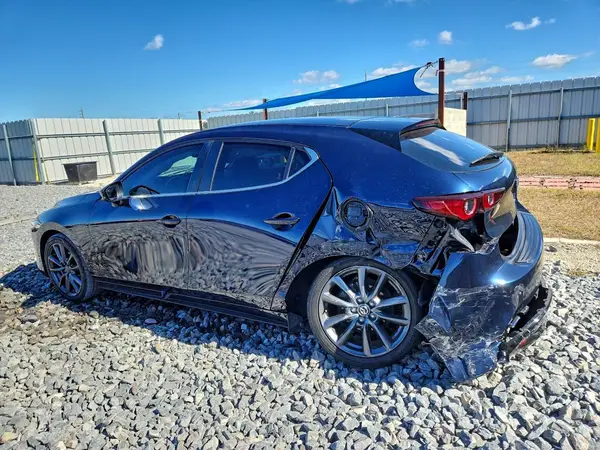 JM1BPAKM4R1716479 2024 MAZDA 3 - Image 2