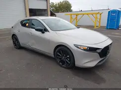 JM1BPAKM4R1721956 2024 MAZDA 3
