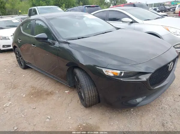 JM1BPAKM5S1752607 2025 MAZDA 3 - Image 1