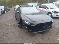 JM1BPAKM6R1701899 2024 MAZDA 3
