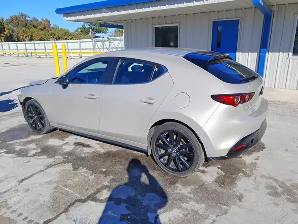 JM1BPAKM6R1704155 2024 MAZDA 3 - Image 2