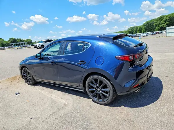 JM1BPAKM6R1714359 2024 MAZDA 3 - Image 2