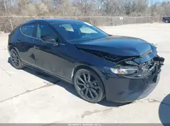 JM1BPAKM6S1753233 2025 MAZDA 3