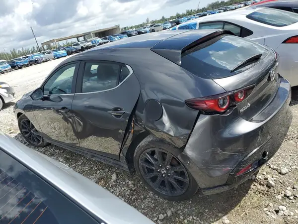 JM1BPAKM6S1753684 2025 MAZDA 3 - Image 2