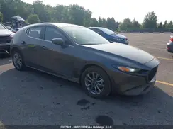 JM1BPAKM6S1766208 2025 MAZDA 3