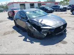 JM1BPAKM7R1701202 2024 MAZDA 3