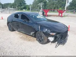 JM1BPAKM7R1722227 2024 MAZDA 3