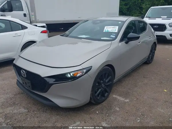 JM1BPAKM7R1722311 2024 MAZDA 3 - Image 2