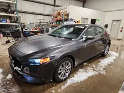 JM1BPAKM7S1766072 2025 MAZDA 3