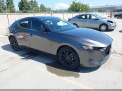 JM1BPAKM7S1780599 2025 MAZDA 3