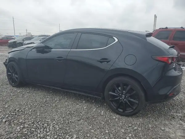 JM1BPAKM8R1701614 2024 MAZDA 3 - Image 2