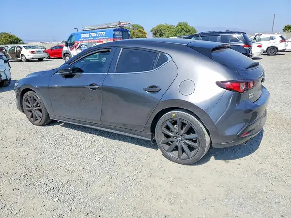 JM1BPAKM8R1708725 2024 MAZDA 3 - Image 2