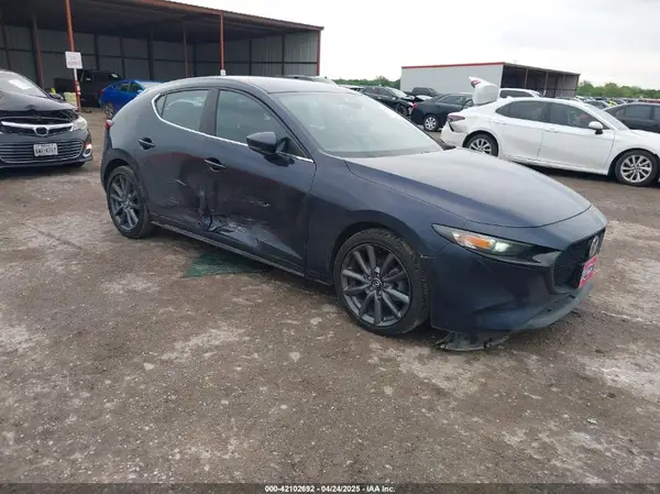JM1BPAKM9P1616276 2023 MAZDA 3 - Image 1