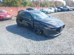 JM1BPAKM9R1710337 2024 MAZDA 3