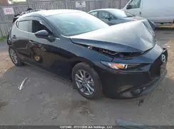 JM1BPAKM9R1712766 2024 MAZDA 3