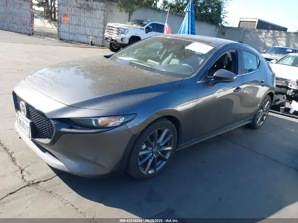 JM1BPAKMXP1622684 2023 MAZDA 3 - Image 2