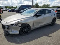 JM1BPAKMXR1712680 2024 MAZDA 3