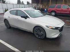 JM1BPAKMXR1721864 2024 MAZDA 3