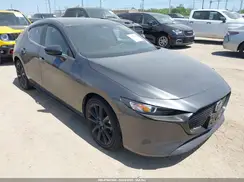 JM1BPAKMXR1721993 2024 MAZDA 3