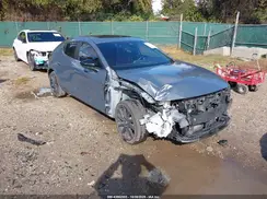 JM1BPALL0N1502704 2022 MAZDA 3