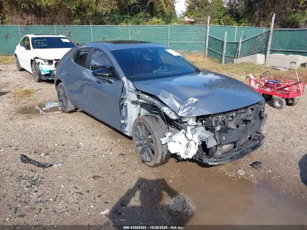 JM1BPALL0N1502704 2022 MAZDA 3 - Image 1