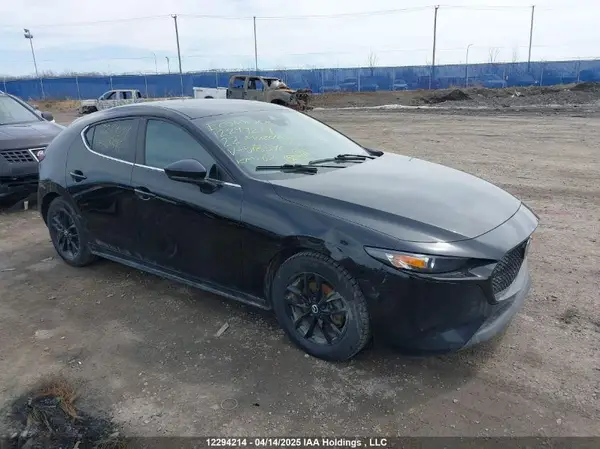 JM1BPALL3N1518346 2022 MAZDA 3 - Image 1