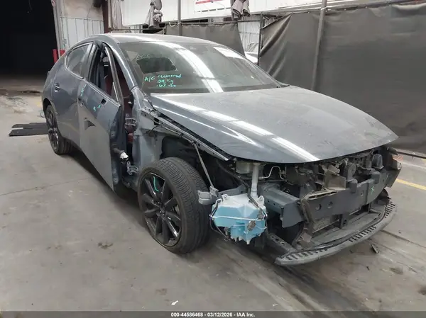 JM1BPALLXN1515556 2022 MAZDA 3 - Image 1