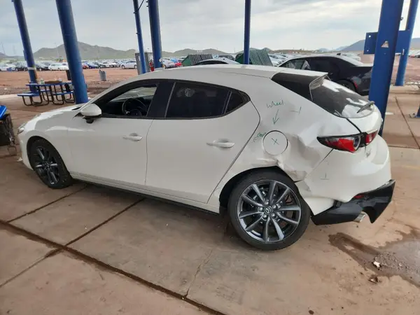 JM1BPALM1R1702456 2024 MAZDA 3 - Image 2