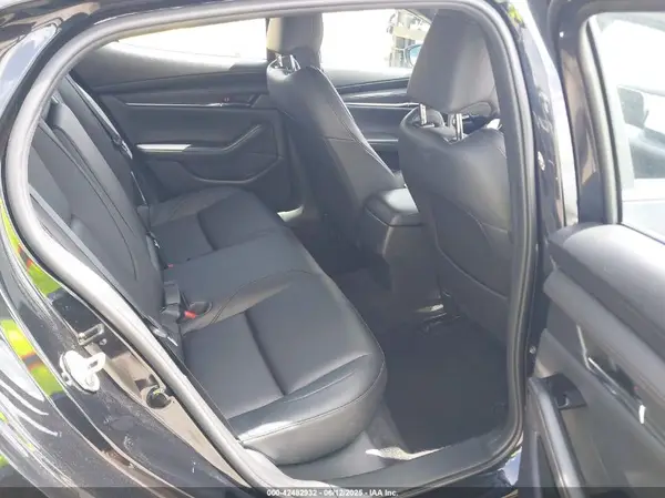 JM1BPALM1R1712565 2024 MAZDA 3 - Image 8