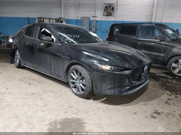 JM1BPALM3R1712745 2024 MAZDA 3 - Image 1