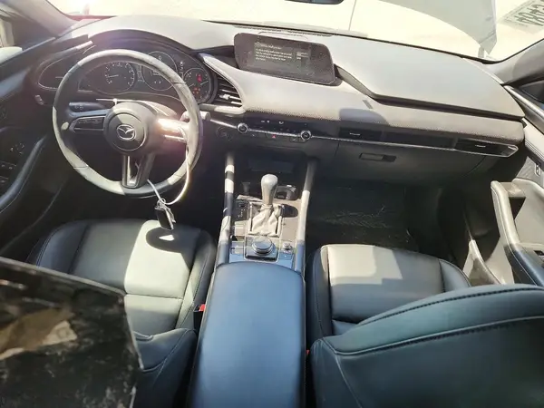 JM1BPALM4R1713001 2024 MAZDA 3 - Image 8