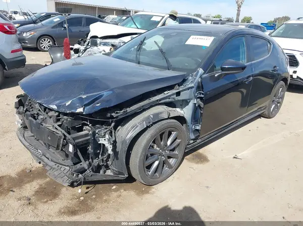 JM1BPALM9K1110549 2019 MAZDA 3 - Image 2