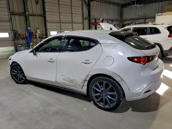 JM1BPALM9R1708327 2024 MAZDA 3 - Image 2