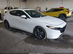 JM1BPALMXR1719000 2024 MAZDA 3
