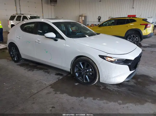 JM1BPALMXR1719000 2024 MAZDA 3 - Image 1