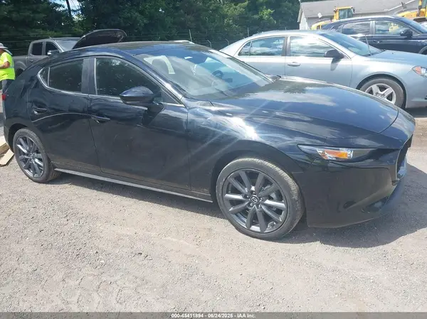 JM1BPALMXS1768946 2025 MAZDA 3 - Image 1