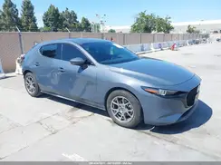 JM1BPAML0M1348671 2021 MAZDA 3