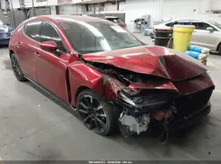 JM1BPAML1M1335654 2021 MAZDA 3