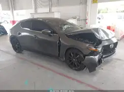 JM1BPAML3M1310609 2021 MAZDA 3