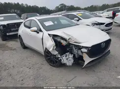 JM1BPAML6M1304741 2021 MAZDA 3