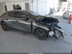 JM1BPAMLXM1306668 2021 MAZDA 3
