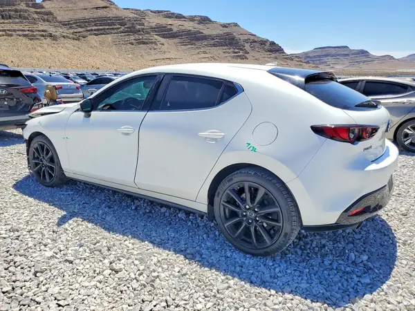 JM1BPAMLXM1334602 2021 MAZDA 3 - Image 2
